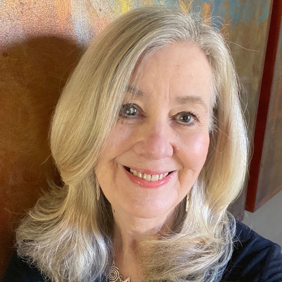 Meet your Posher, Debbie - Picture 1 of 1